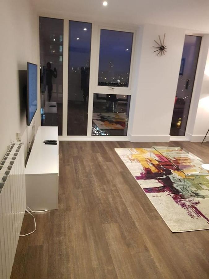 High View Two Bedroom Apartment In Woolwich Londres Exterior foto