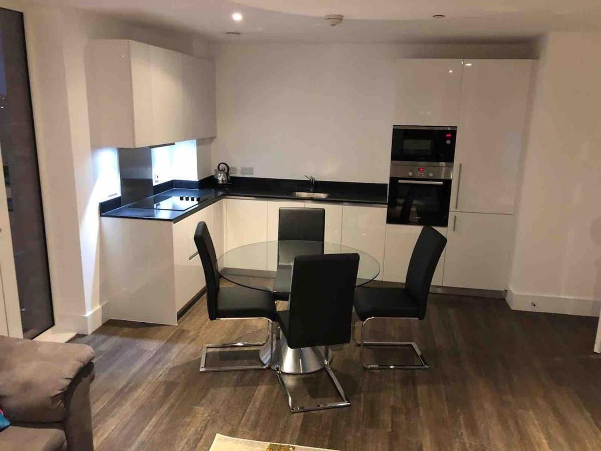 High View Two Bedroom Apartment In Woolwich Londres Exterior foto